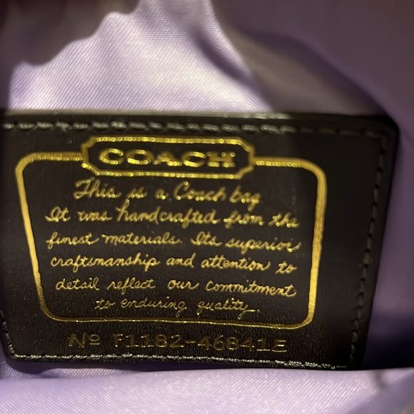 Coach crossbody - Picture 2 of 3